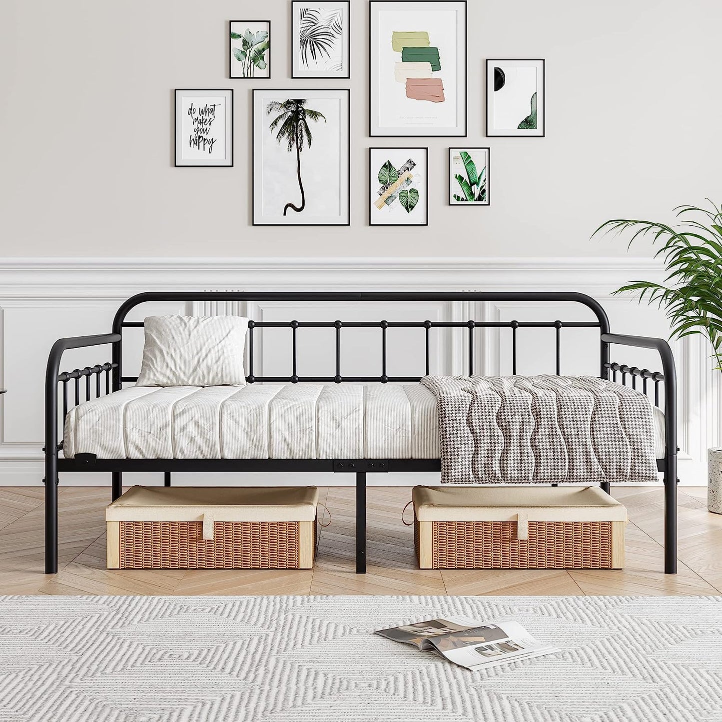 Metal Daybed Frame Twin Size with Steel Slats Platform Furniture,Black